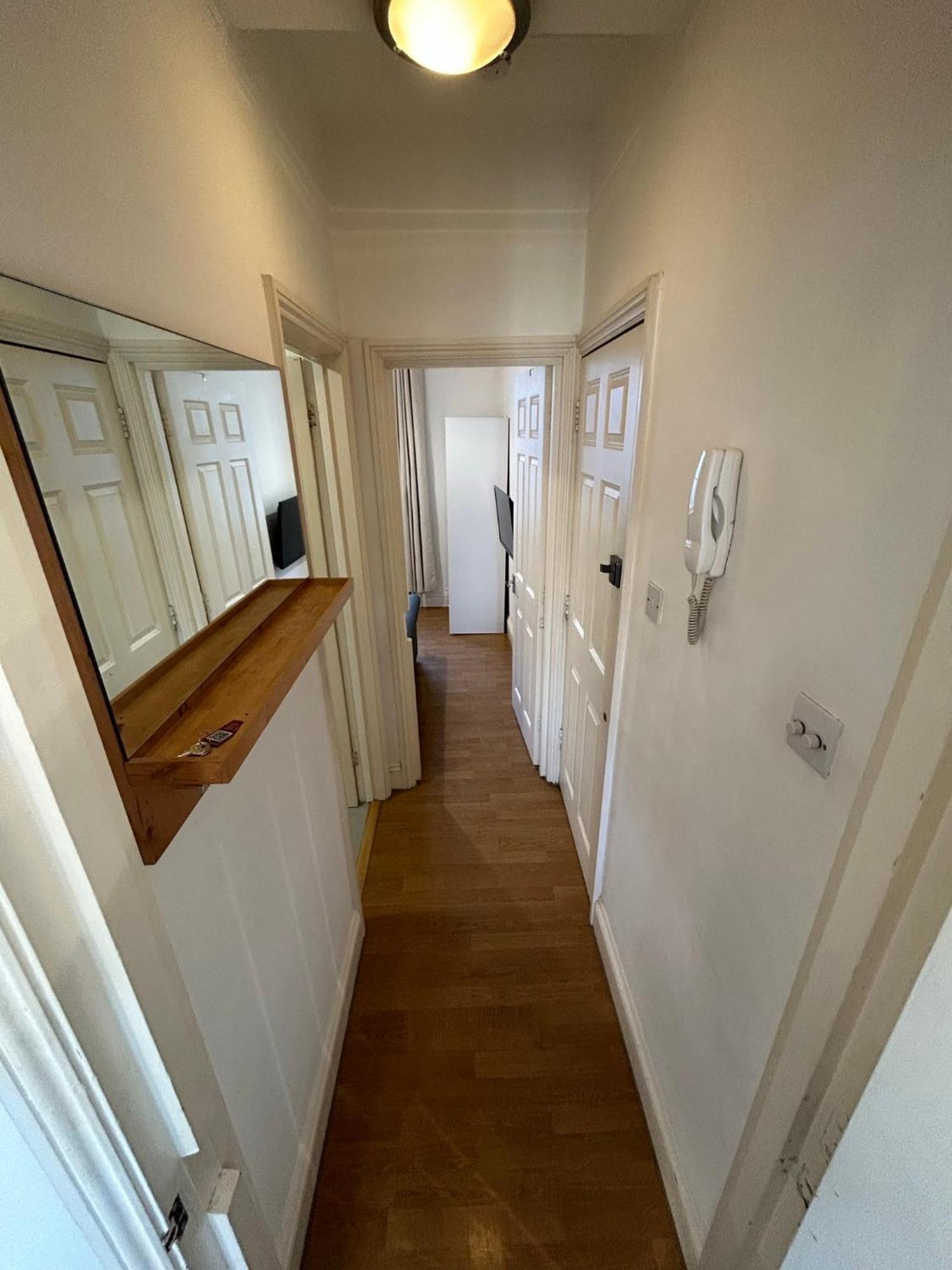 Spacious Apartment Brighton