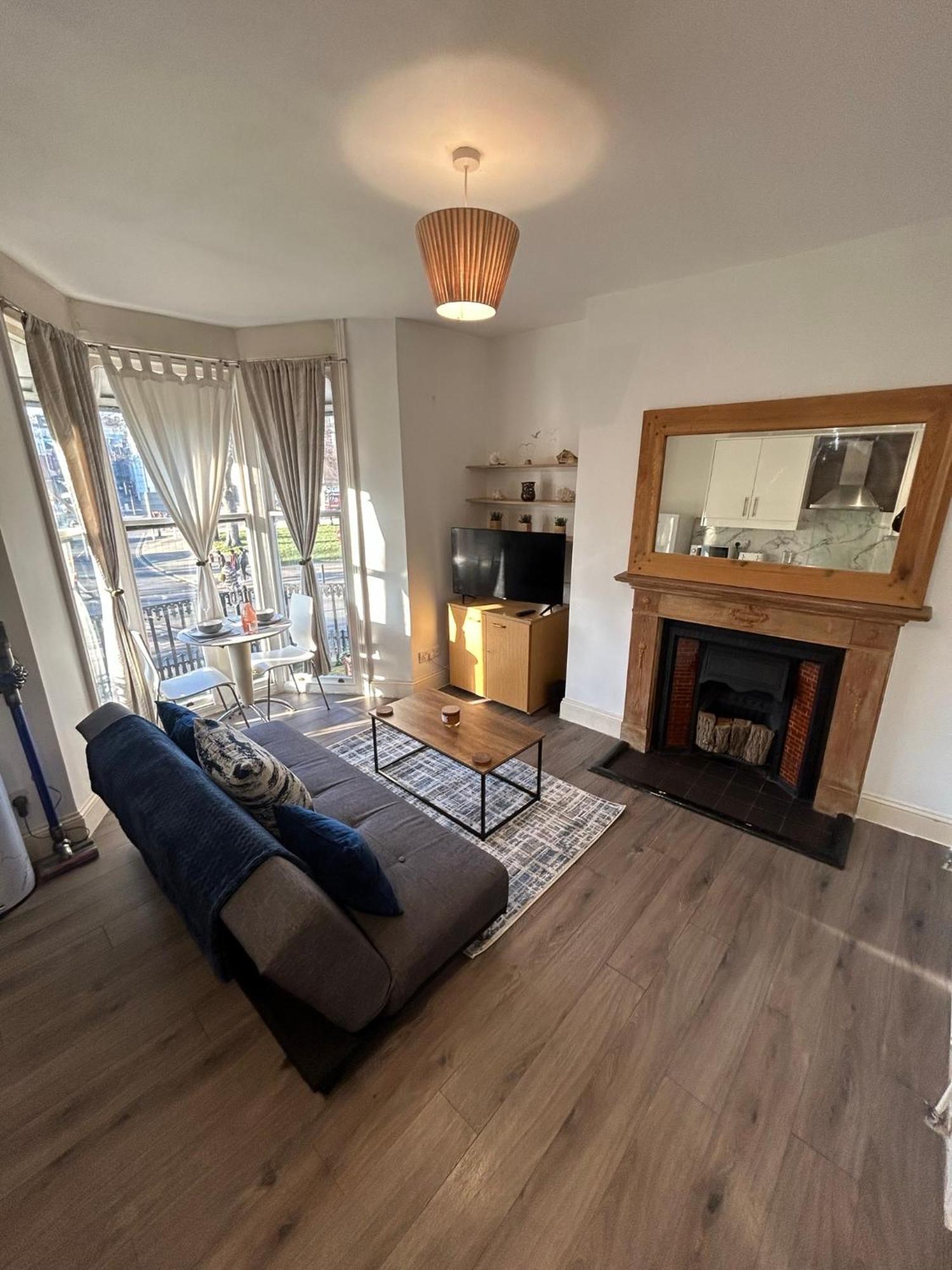 Apartment Spacious Brighton